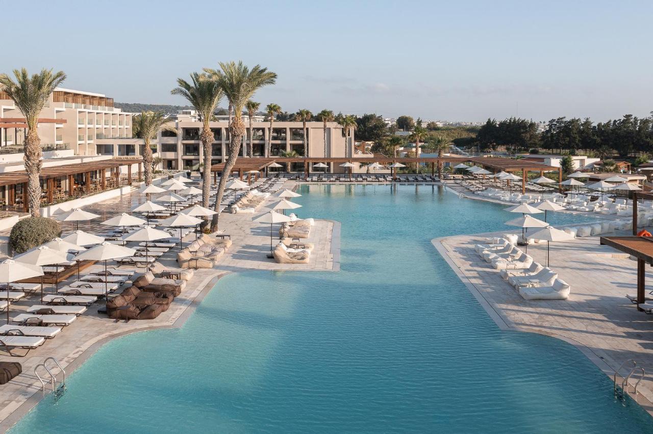 Helea Lifestyle Beach Resort Kallithéa エクステリア 写真 The resort's main pool