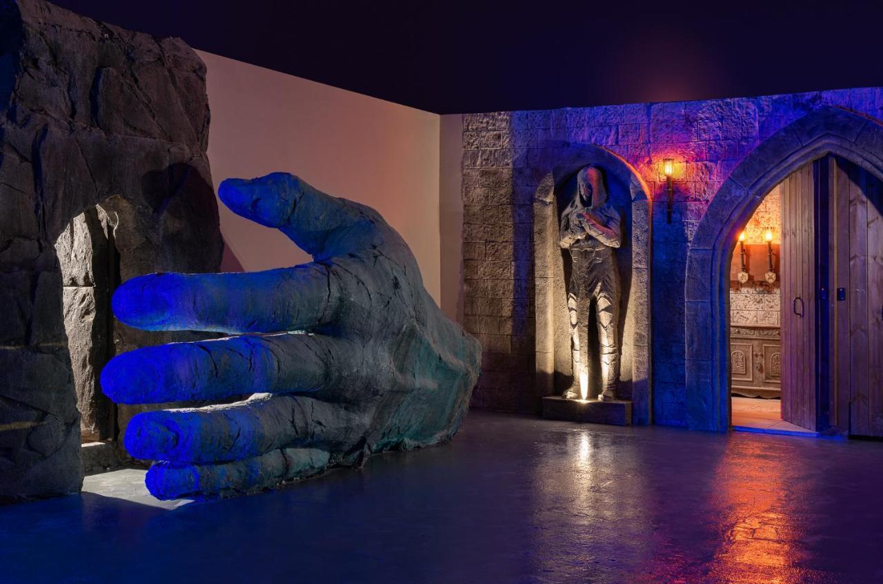 Helea Lifestyle Beach Resort Kallithéa エクステリア 写真 The Giant's Hand